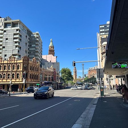 Sydney Riseon Hotel Buitenkant foto
